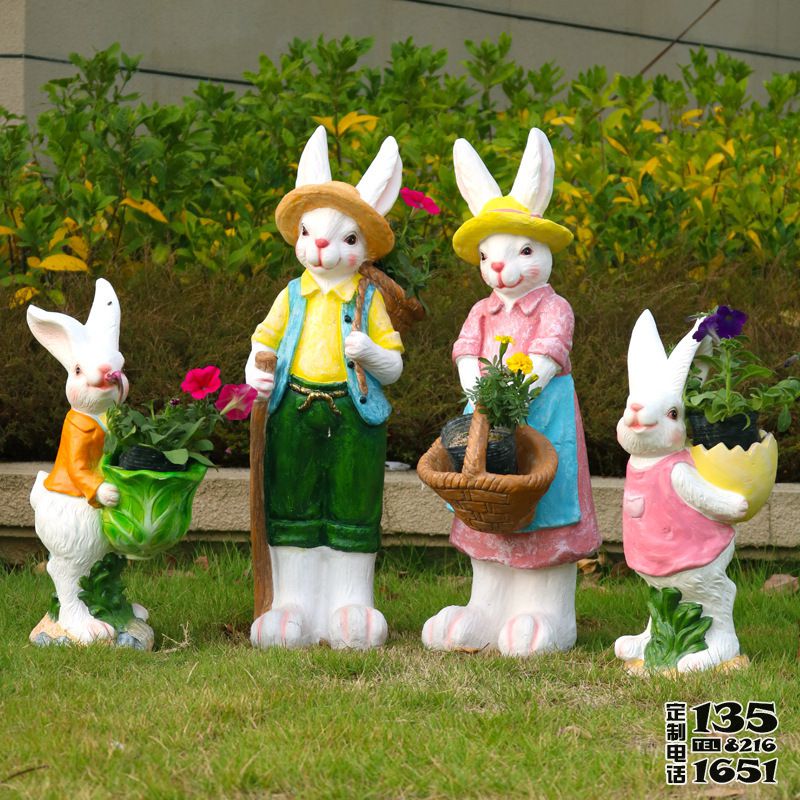 戶外幼兒園仿真動物一家四口玻璃鋼兔子雕塑 戶外幼兒園仿真動物一家四口玻璃鋼兔子雕塑