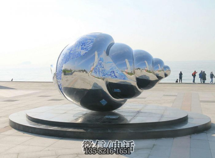 泡沫動物雕塑